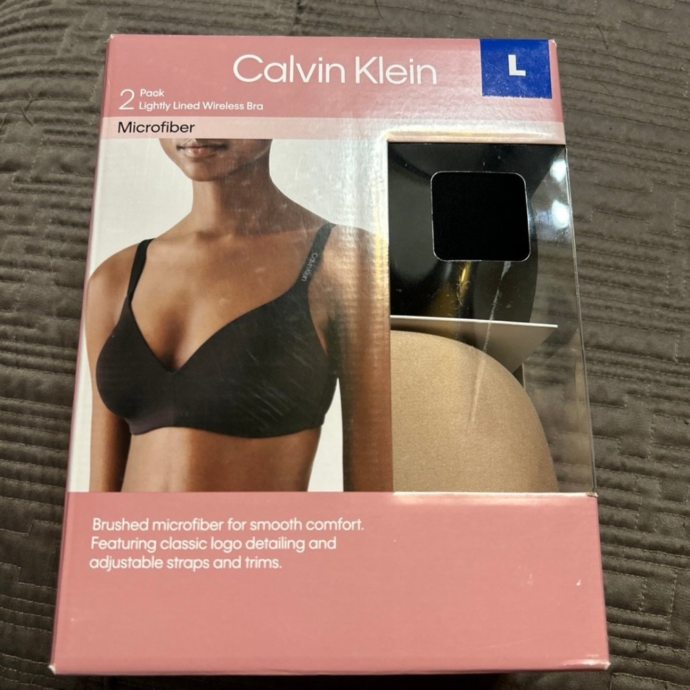 Calvin Klein Black and Cedar Wireless Bra Set